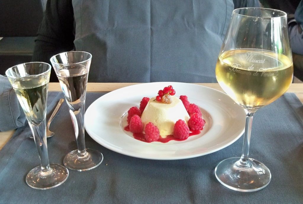 Dessert Wine In Glass Beer Wine Guide dessert-wine-in-glass-beer-wine-guide