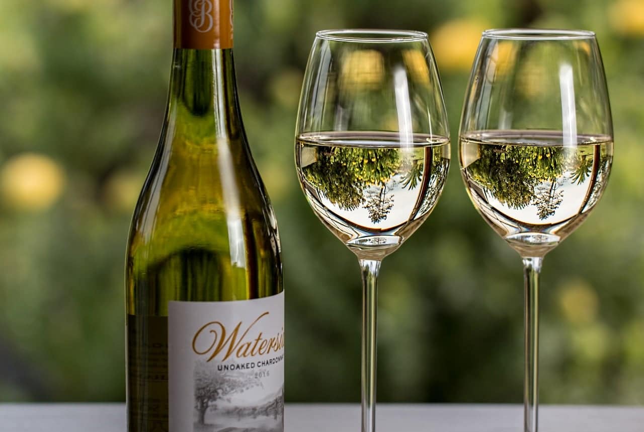 white wine glasses