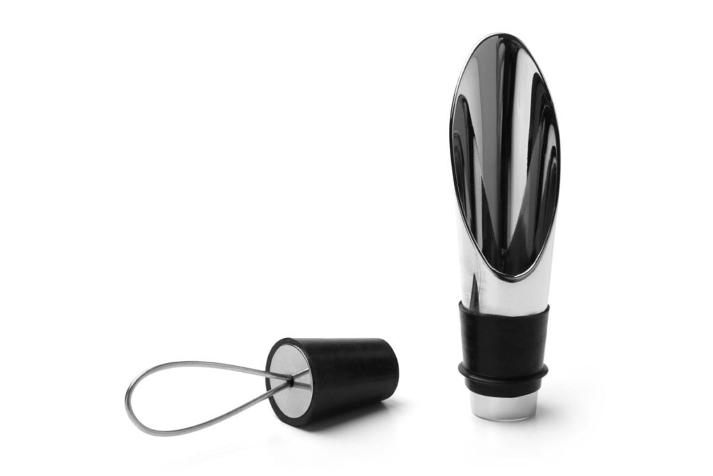 metal wine pourer and wine stopper